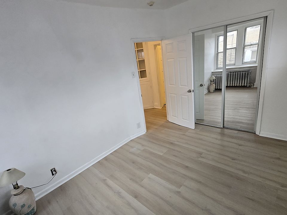 1st image of 24 Kent Rd #1