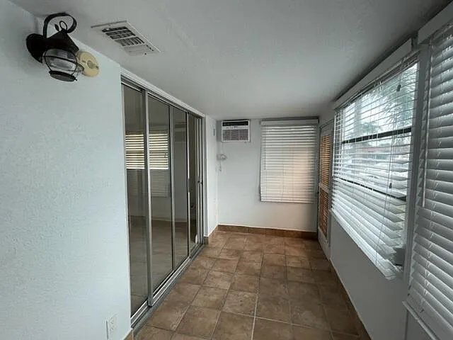 117 Waterford E — Photo 27