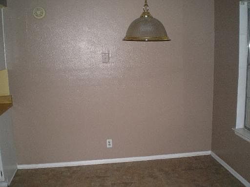 5th image of 9415 CLIFF WAY
