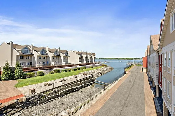 Sold by Brown Harris Stevens | media 14