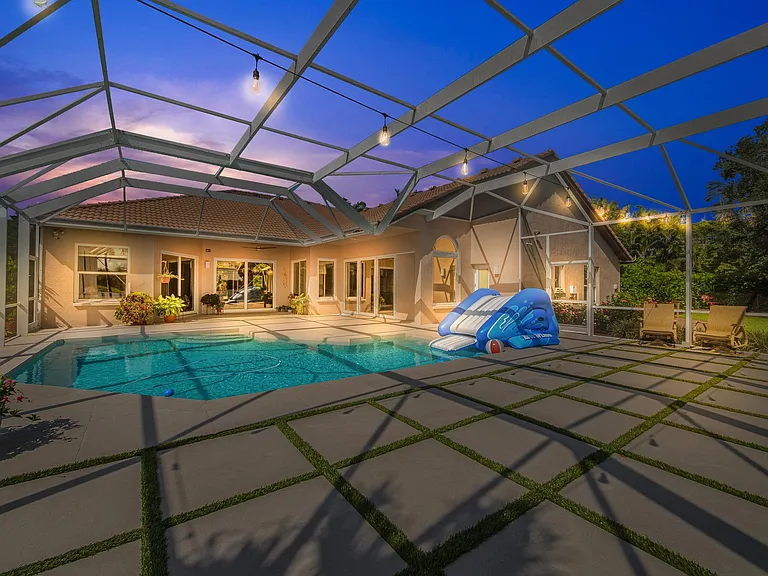 9676 Eagle Point Ln — Photo 30