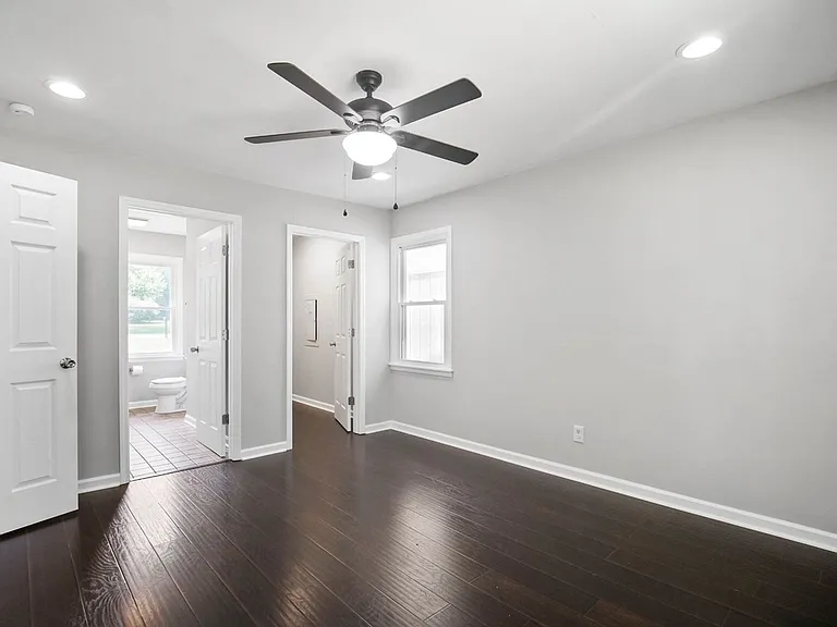106 Napier Dr — Photo 15