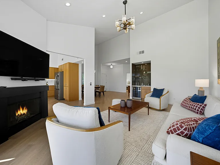 54960 Shoal Crk — Photo 5
