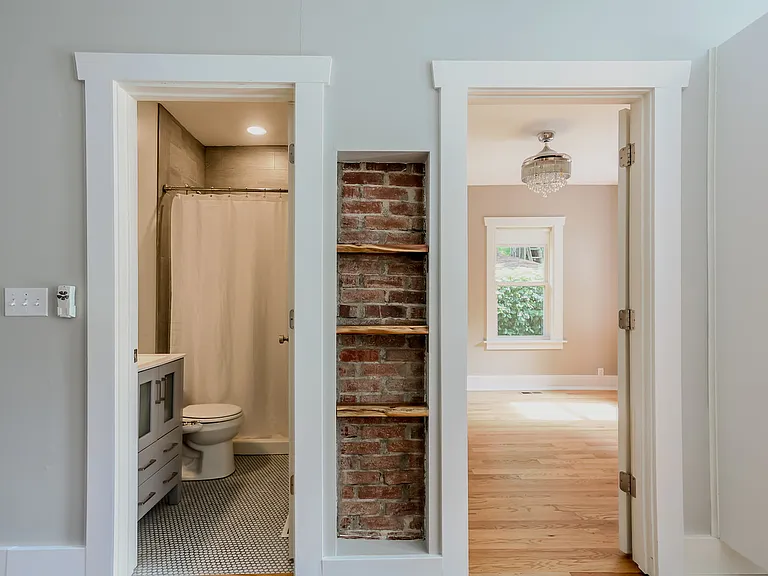 1128 New York St — Photo 11