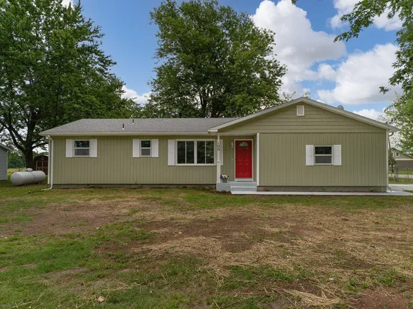100 N Huffman Avenue, Strafford, MO 65757