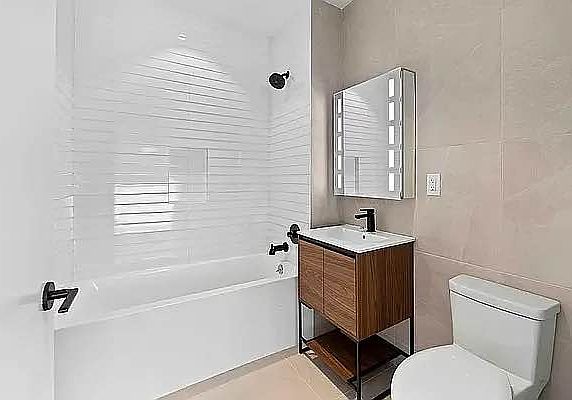 4th image of 315 Linden Blvd #6