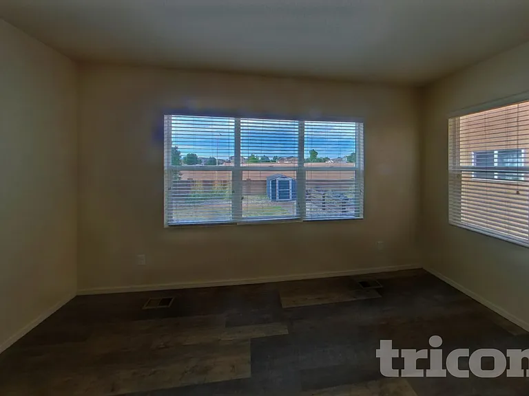 5425 Barnstormers Ave — Photo 12