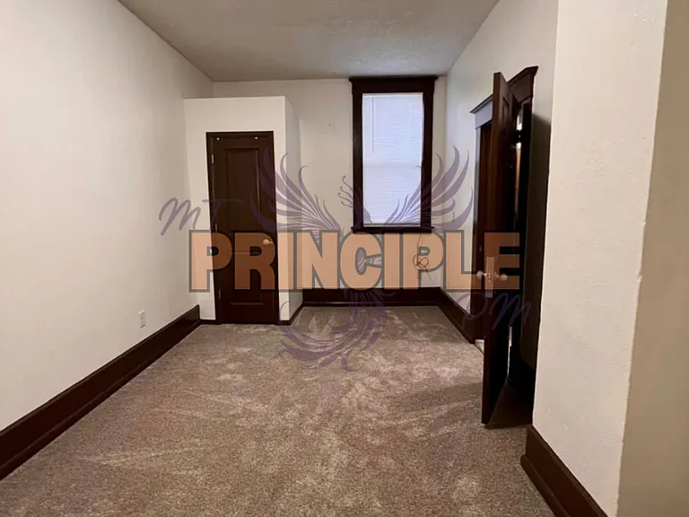 517 W Granite St — Photo 19