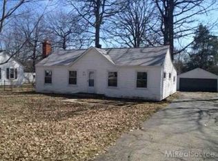 2096 Oaknoll St, Auburn Hills, MI 48326