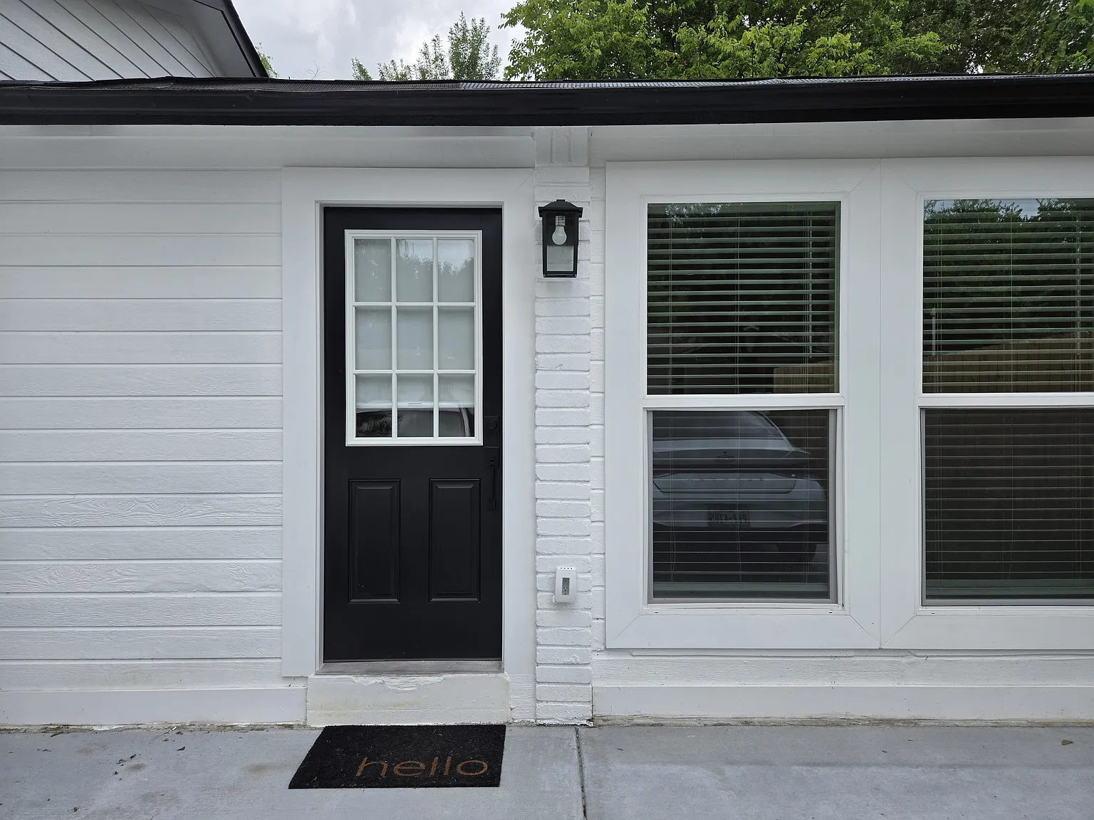 Studio, 415 sqft, $1,100 — Photo 2