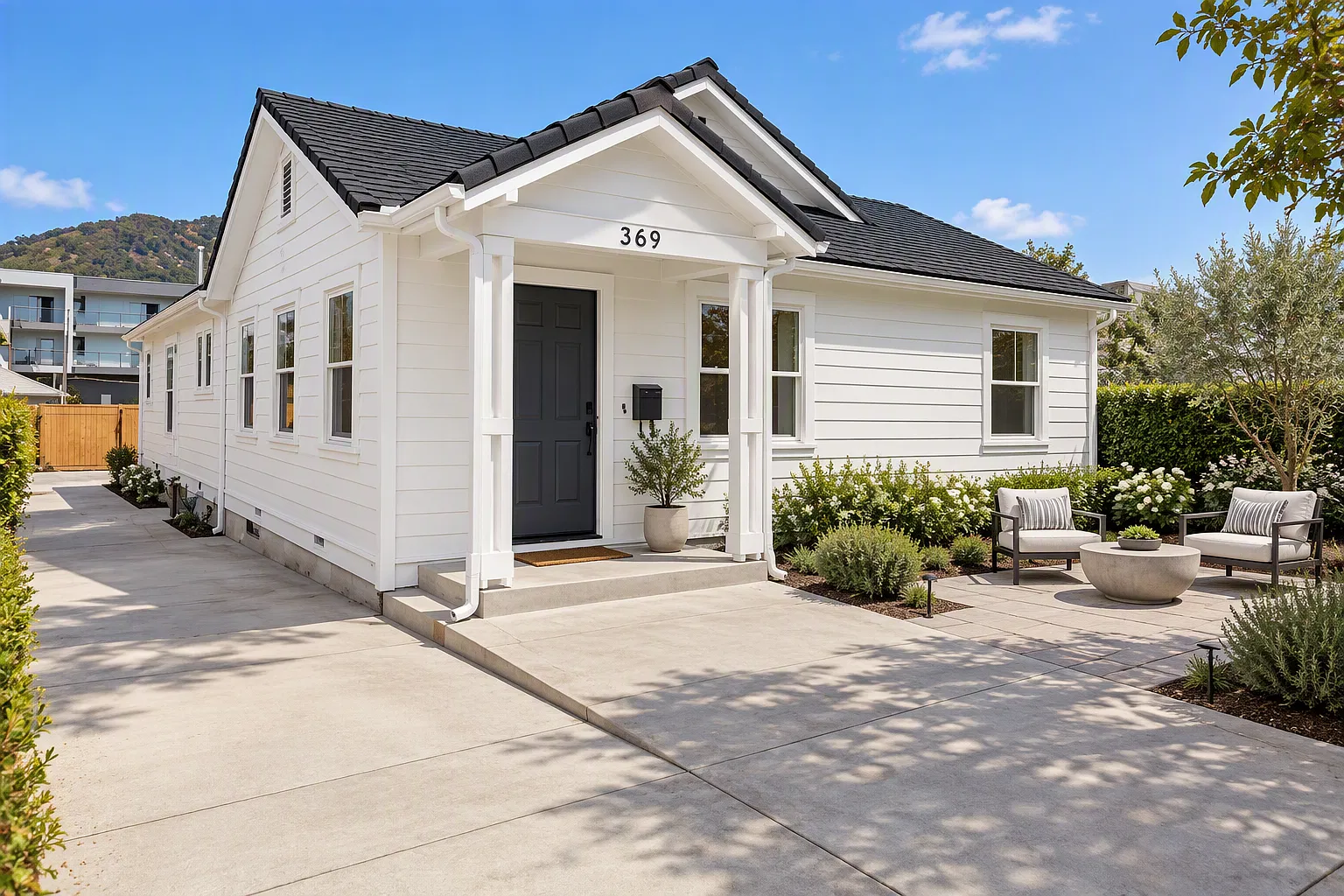 369 Lemon St — Photo 1