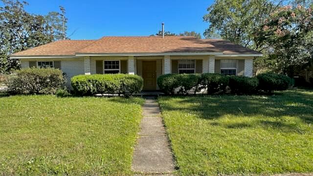 1st image of 1404 Eastridge Dr