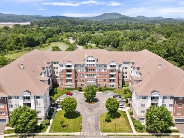 9219 Warrens Way, Wanaque Boro, NJ 07465