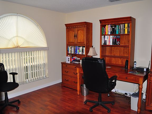 5th image of 4067 N Ringwood Cir