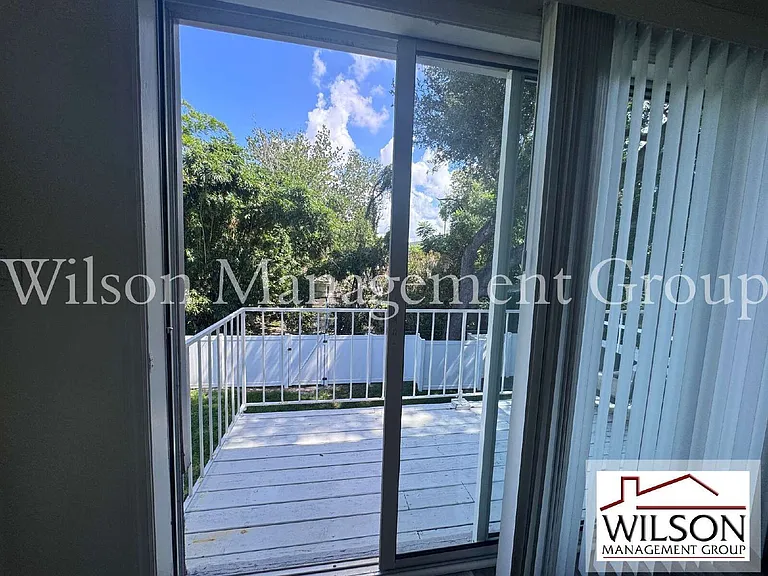 115 E Smith St #8 — Photo 23