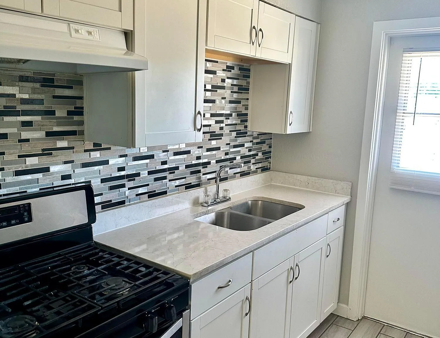 1 bed, 1.0 bath, 700 sqft, $1,195 — Photo 4