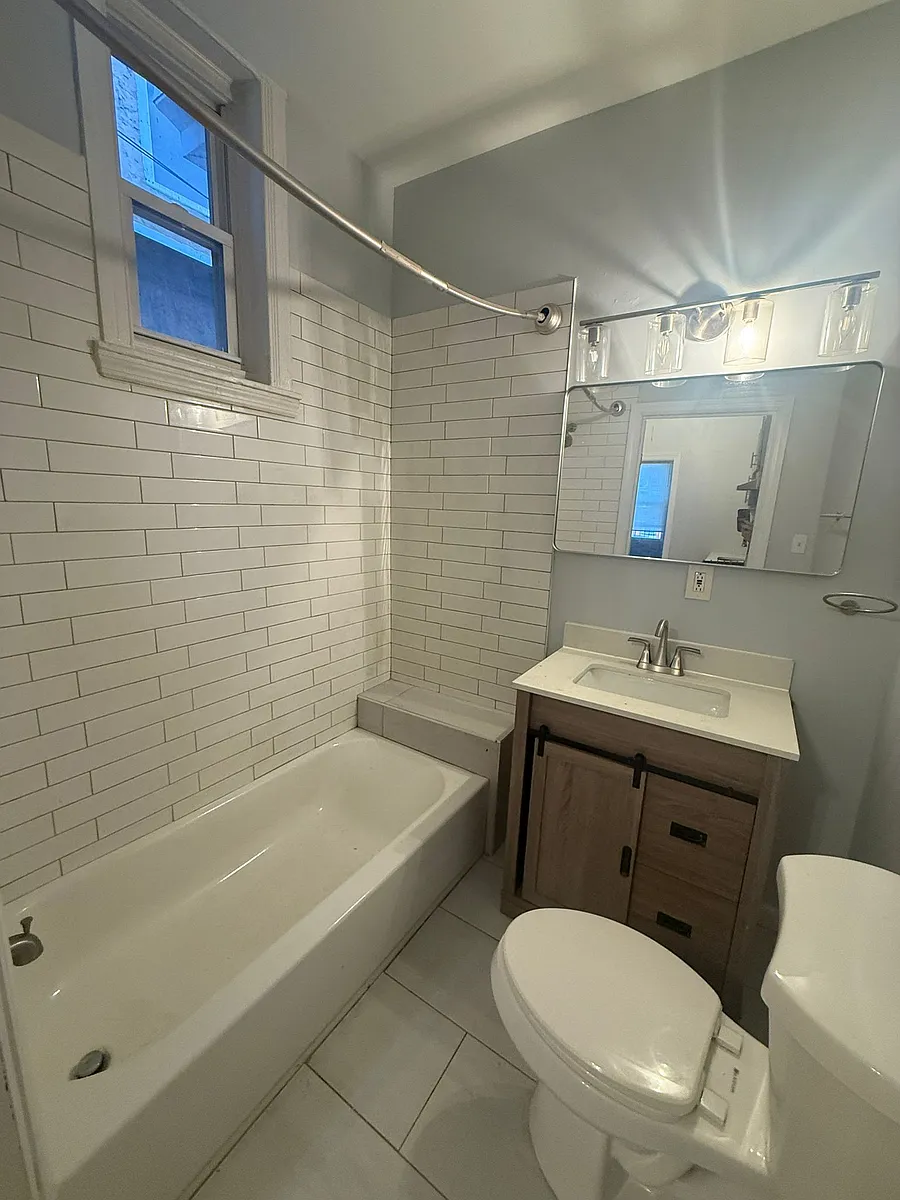 Building Photo - 3805 Baring St #1F