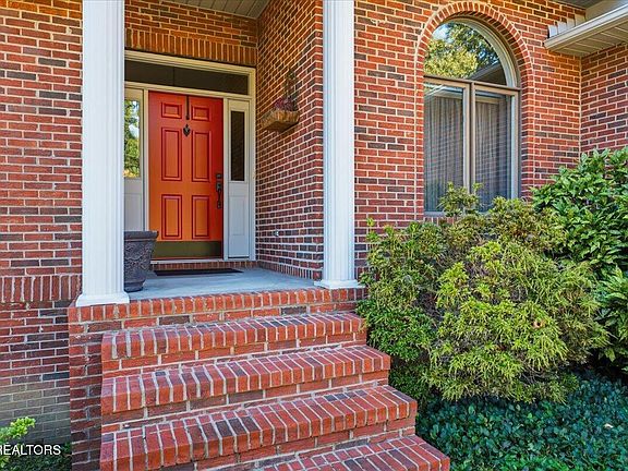 3rd image of 440 Tigitsi Cir