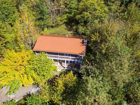 2nd image of 520 Jena Beth Dr