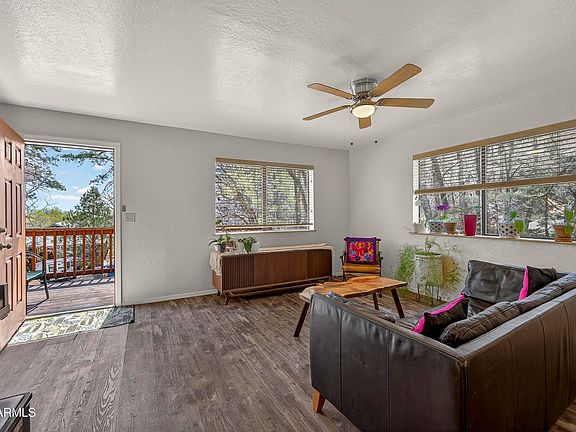 4th image of 920 W GRAND CANYON Avenue #3