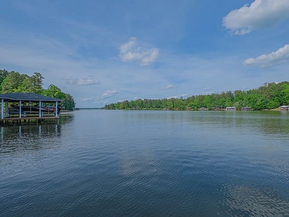 3rd image of 169 Hollie Pointe Ln