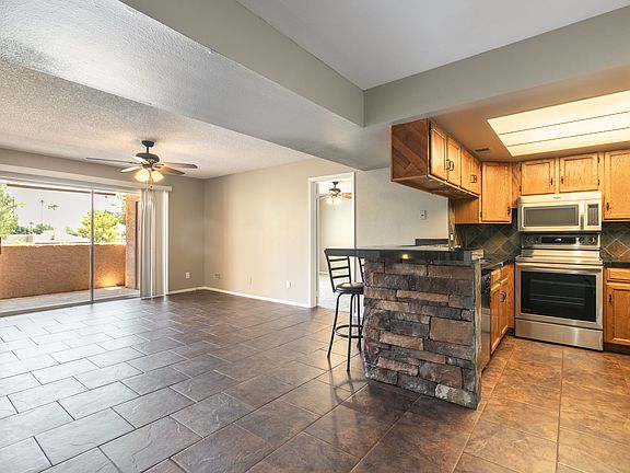 4th image of 540 N May St #2130