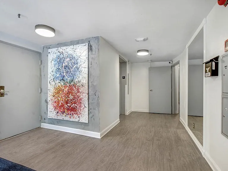 Wellworth Apartments — Photo 14
