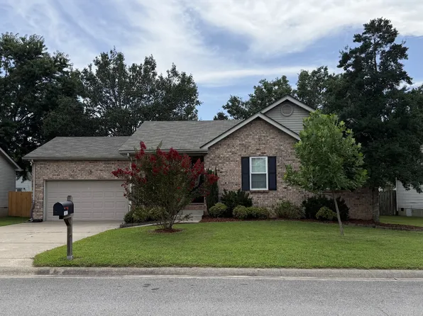 1952 Waterford Dr, Old Hickory, TN 37138