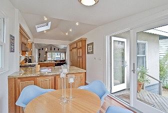 :: 1509 Albany Terrace