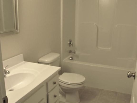 5th image of 151 Loretta Dr