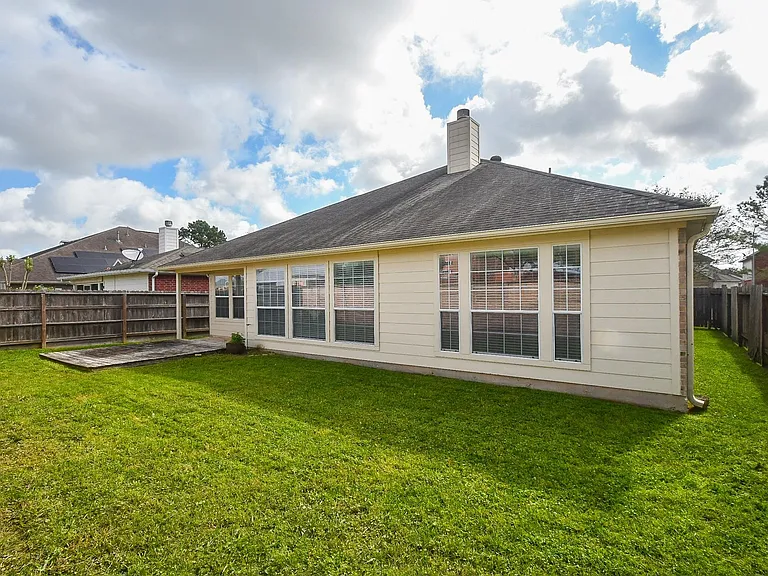 128 Emerald Loch Ln — Photo 30