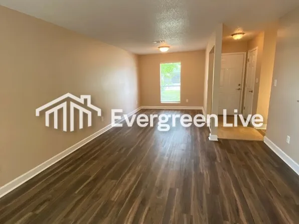 640 Carrier Dr, Pensacola, FL 32506
