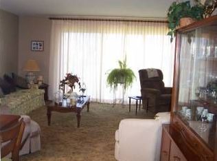 8450 Royal Ridge Dr, Parma, OH 44129