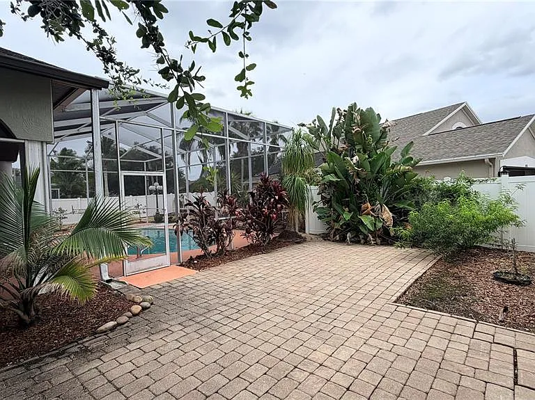 4103 Sparrow Ct — Photo 30