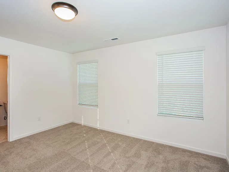 11828 Avocet St — Photo 9