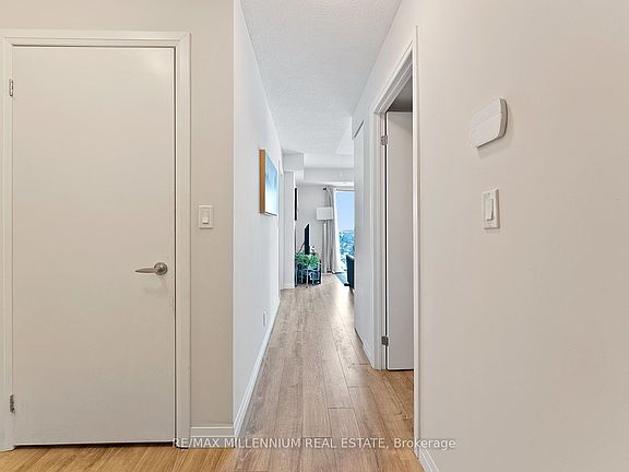2nd image of 2150 Lawrence Ave E #1609