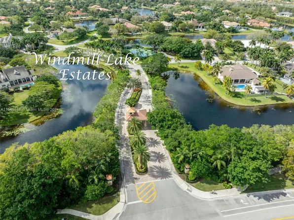 3630 Park Ct, Weston, FL 33332