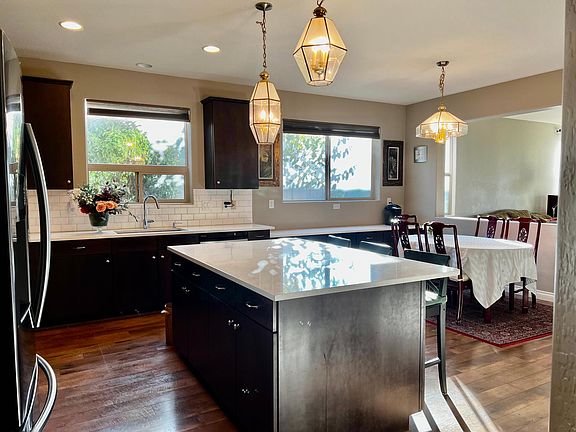 5th image of 251 E San Carlos Way