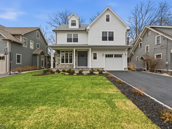 732 Embree Cres, Westfield Town, NJ 07090