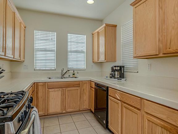 5th image of 2542 Gooseberry Cir
