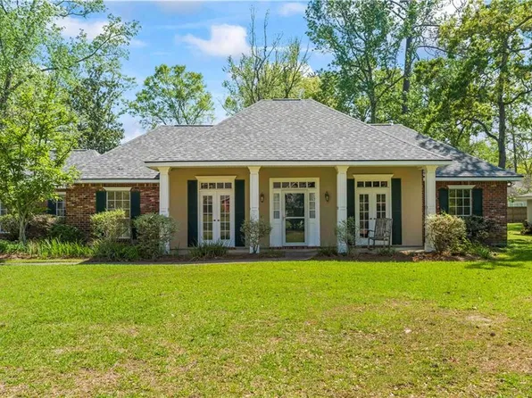 320 Garden Ave, Mandeville, LA 70471