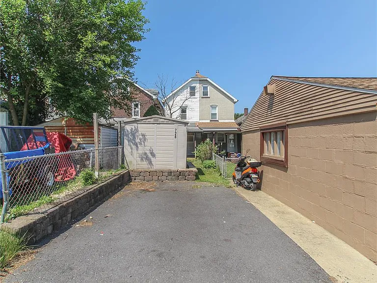 728 Seitz St — Photo 30