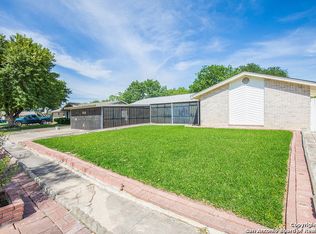 1806 Fort Henry St, San Antonio, TX 78245