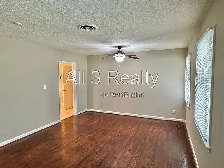 1149 Beth Manor Dr — Photo 5