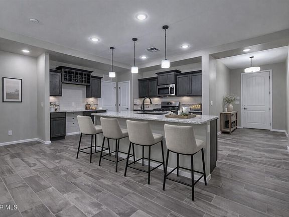 5th image of 901 Desert Verbena Cir