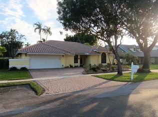 8740 SW 56th Pl, Cooper City, FL 33328
