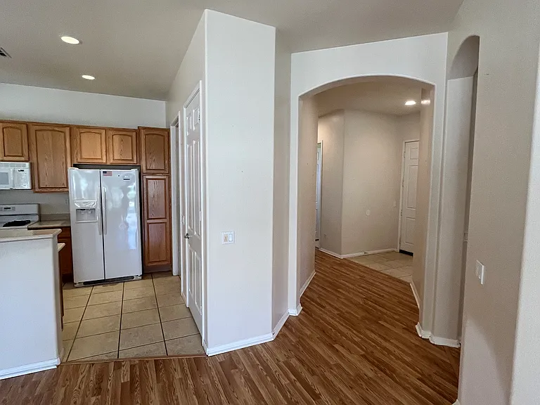 525 Brooklawn Dr — Photo 41