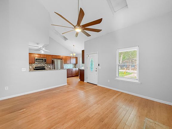 4th image of 173B Cumberland Rd