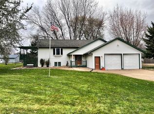 166 Hoover Ct, Fall Creek, WI 54742
