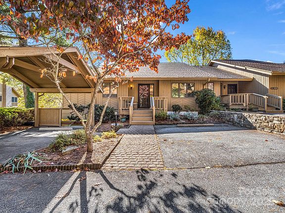 4th image of 502 Live Oak Ln